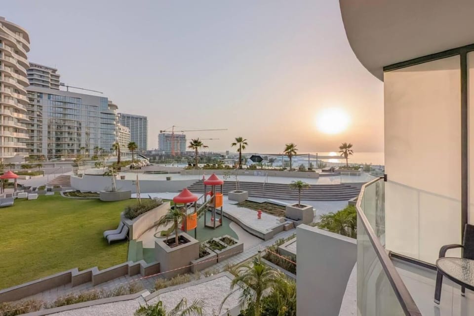 FIRST CLASS 1BR Beachfront Bliss Oasis Apartment in Ras al Khaimah
