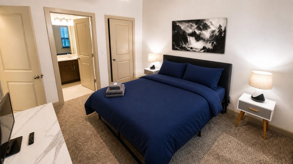 Iron City Retreat Modern 2BR Stay 4 Apartment in Birmingham