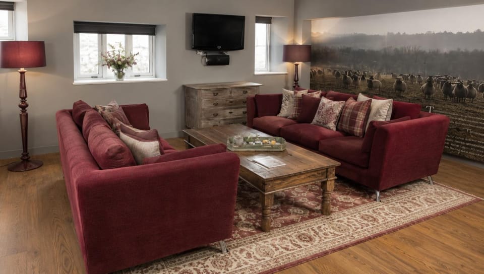 TV and multimedia, Living room, Seating area