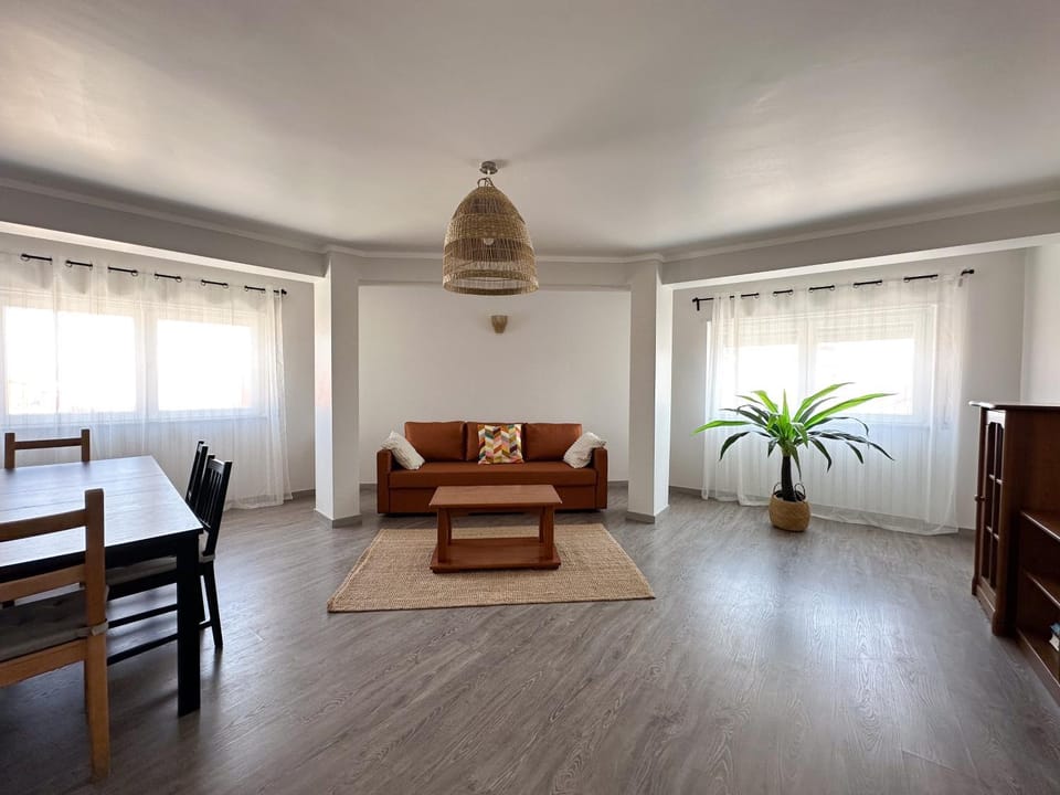 São Paulo Guest Rooms - Peniche Historic Centre Bed and Breakfast in Peniche