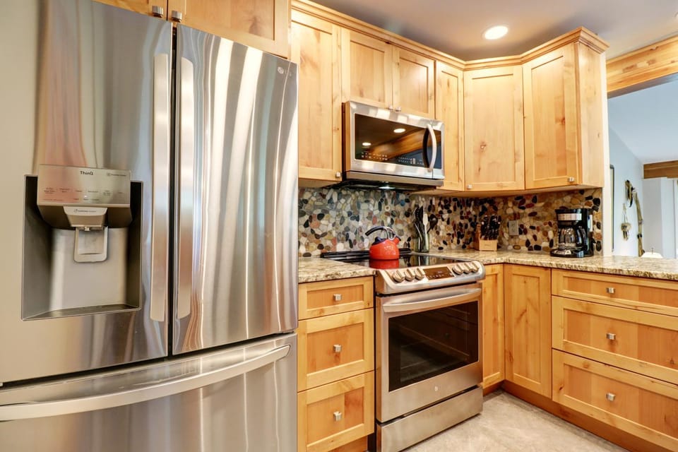 Woods 21 Townhome Apartment in Summit County