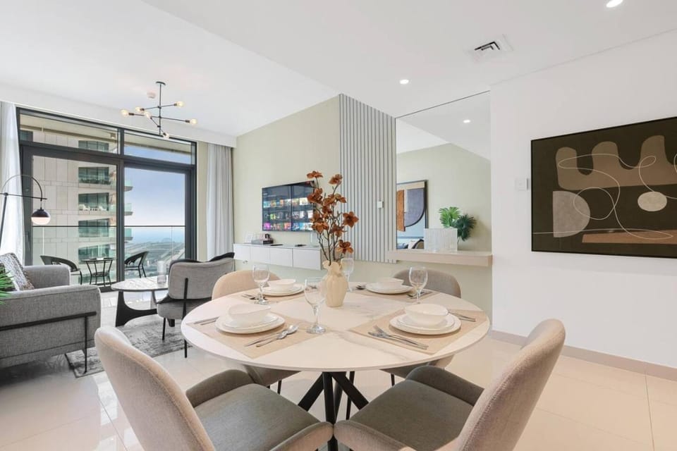 FIRST CLASS 1BR Serenity Sea and Palm View Apartment in Dubai