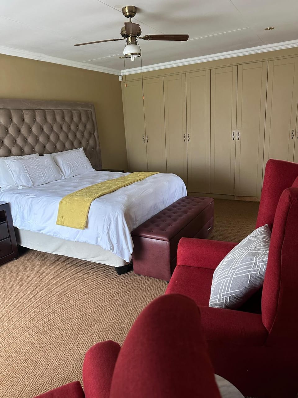 Diamo Guest House Bed and Breakfast in Pretoria