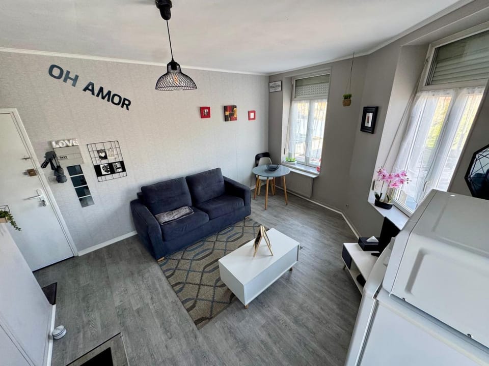 Dining area, kitchen