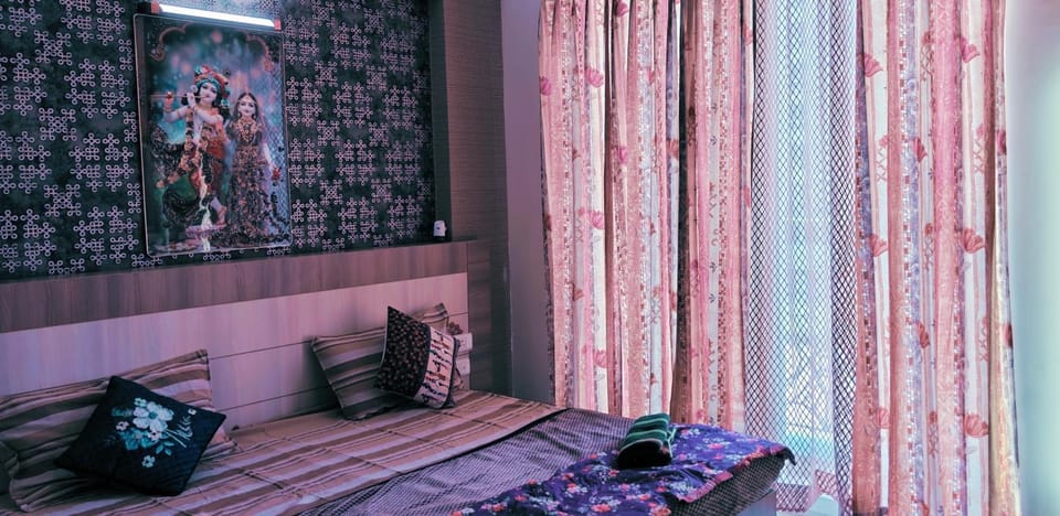 Shri Ji Stays Apartment in Uttar Pradesh
