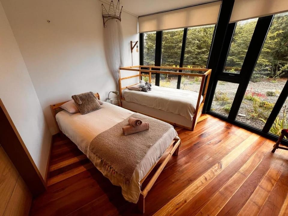 Magnificent house in a condominium with access to the lake! Villa in Los Lagos, Chile