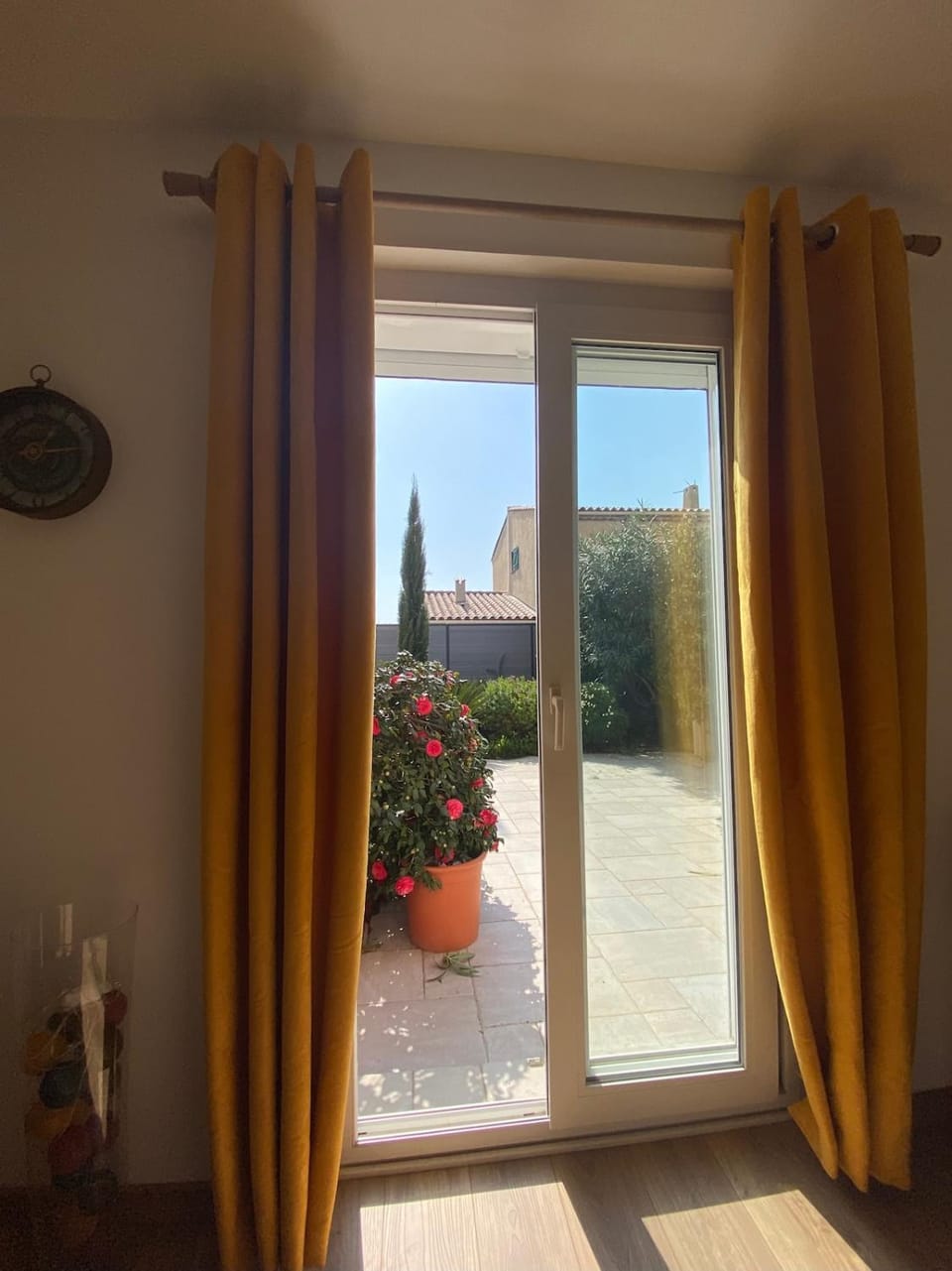 studio indépendant à Bormes-les-Mimosas Apartment in Bormes-les-Mimosas