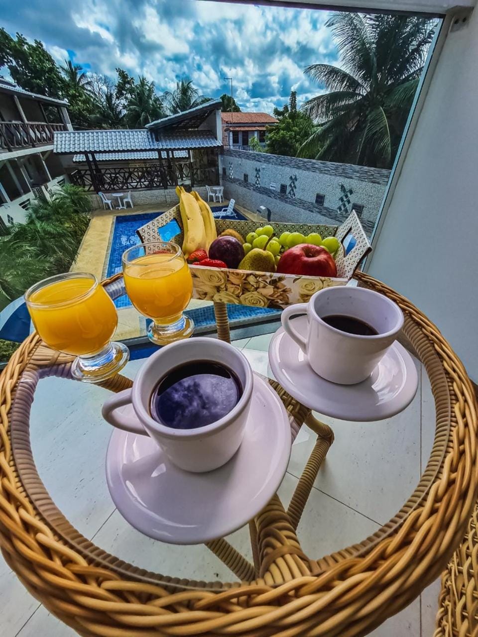 Pool view, Breakfast