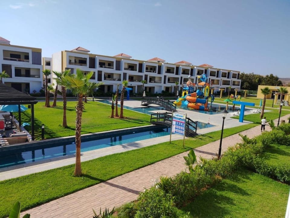 Appartement neuf vue sur piscine Apartment in Morocco