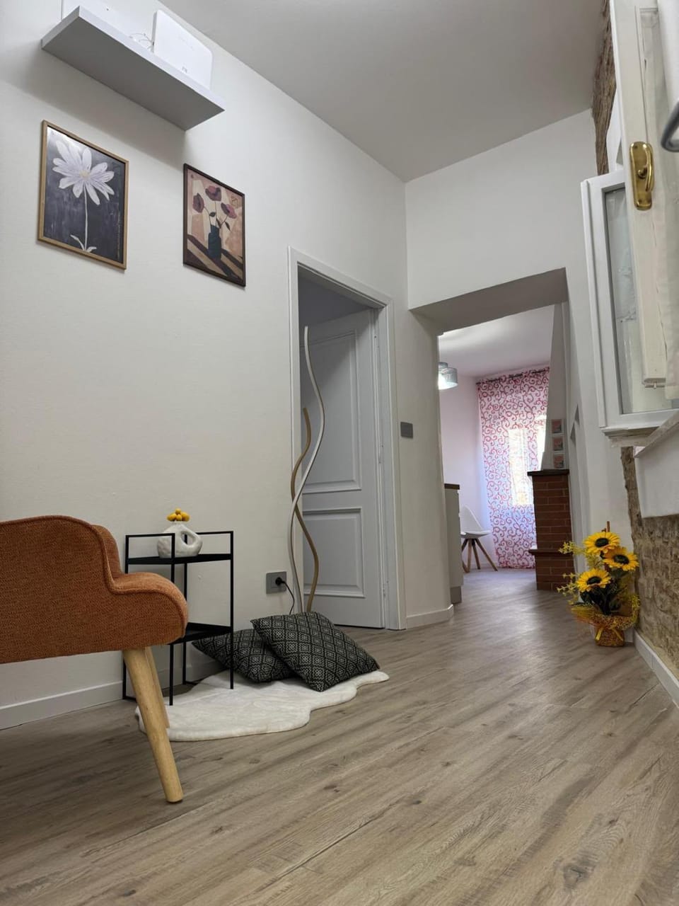 Seating area, furniture, furniture