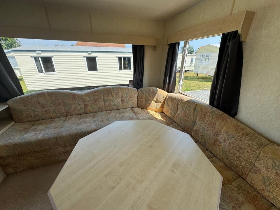Sweet Caravan - Hemsby Campground/ 
RV Resort in Hemsby