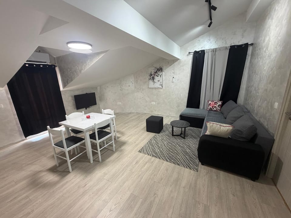 Sunset Igalo Apartment in Dubrovnik-Neretva County