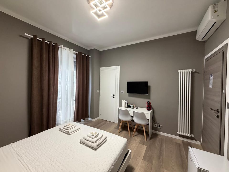 Neni's Rooms Bed and Breakfast in La Spezia