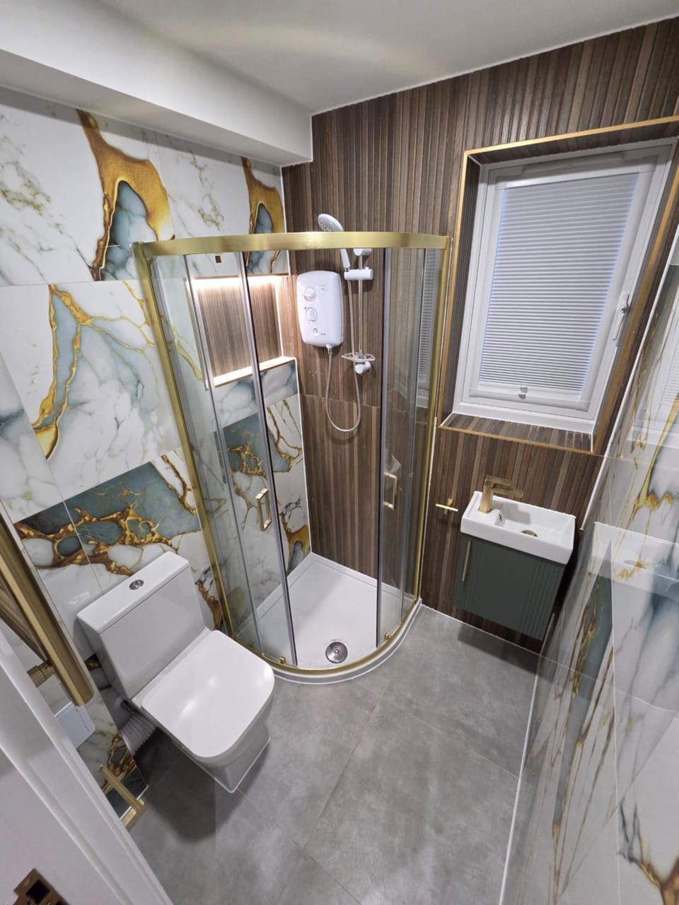 Hayes Studios near Heathrow Vacation rental in Southall