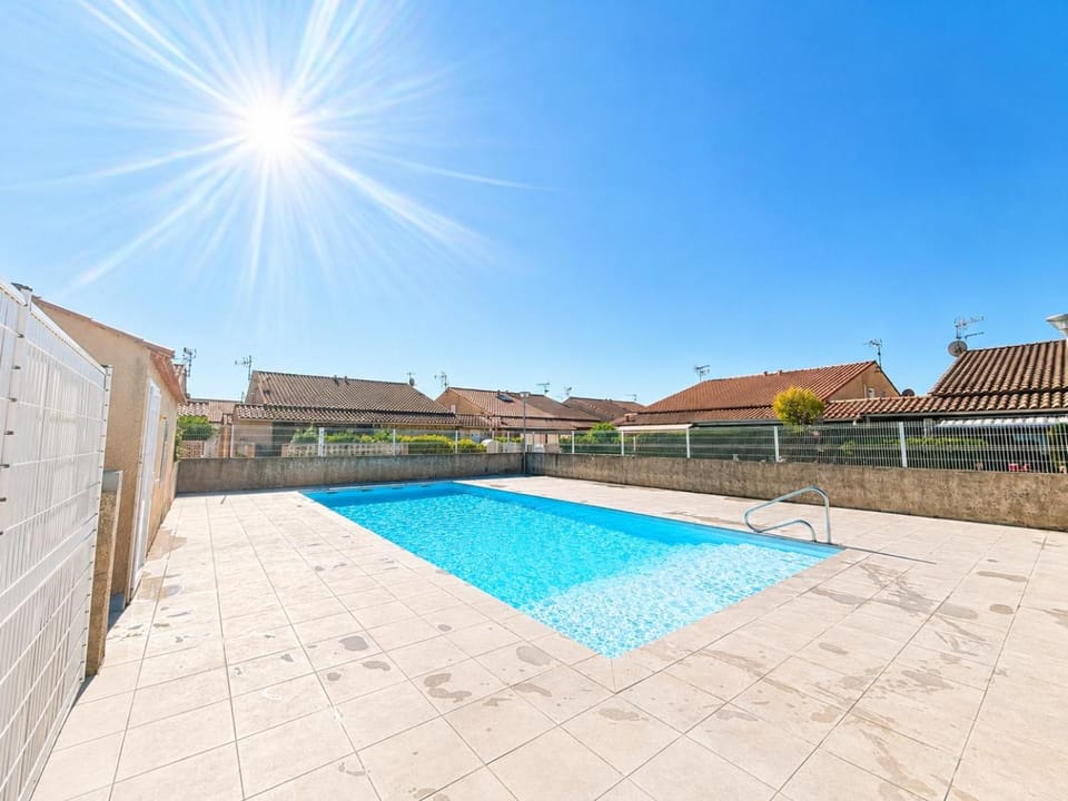 Maisonnette résidence avec piscine pour 4 personnes Apartment in Portiragnes