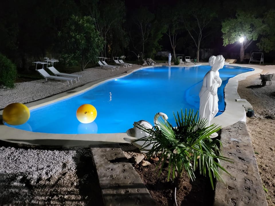 Pool view, Swimming pool
