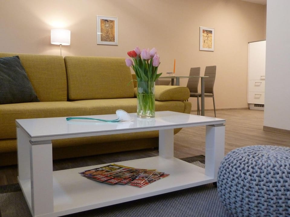 Ruhige-2-Zimmerwohnung-mit-guter-Verkehrsanbindung Apartment in Nuremberg