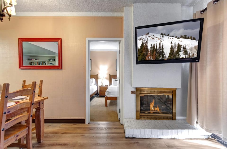 Edelweiss Haus 113 by Park City Lodging Apartment in Park City