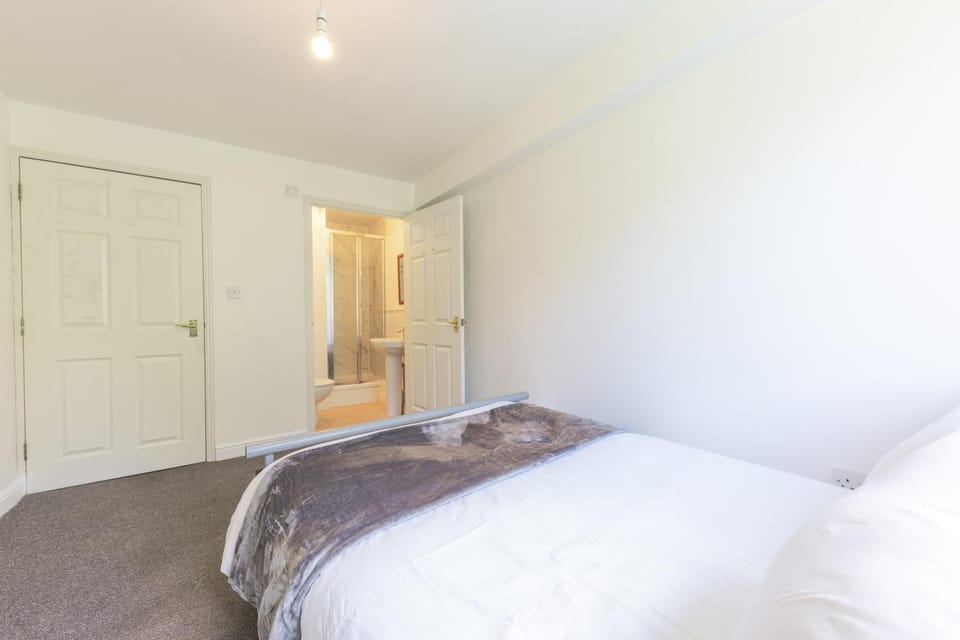 26 Trelawney Place, close to London Apartment in Grays