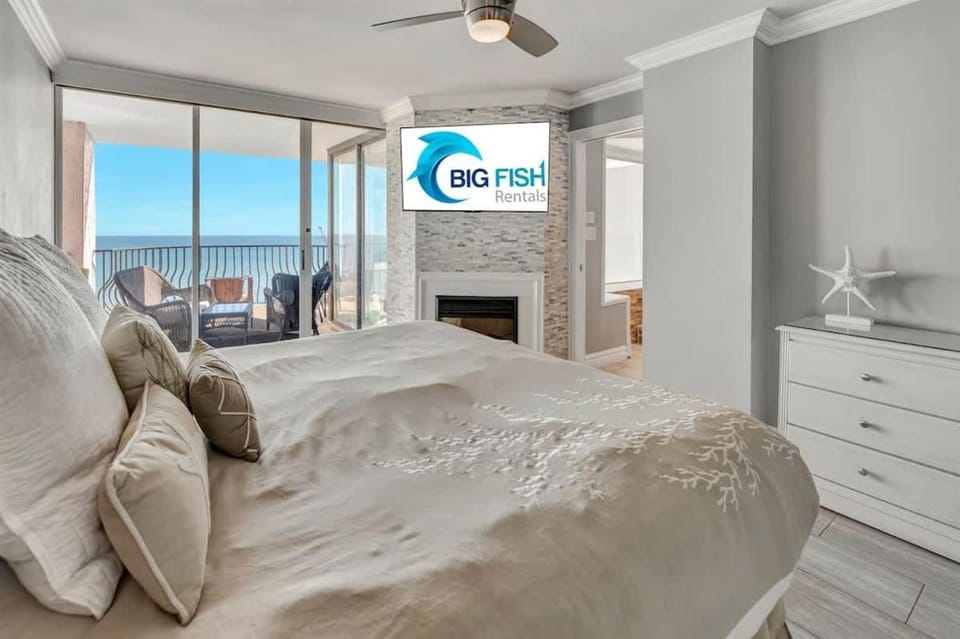 Luxury 2 Story Oceanfront Penthouse at the Palms House in Myrtle Beach
