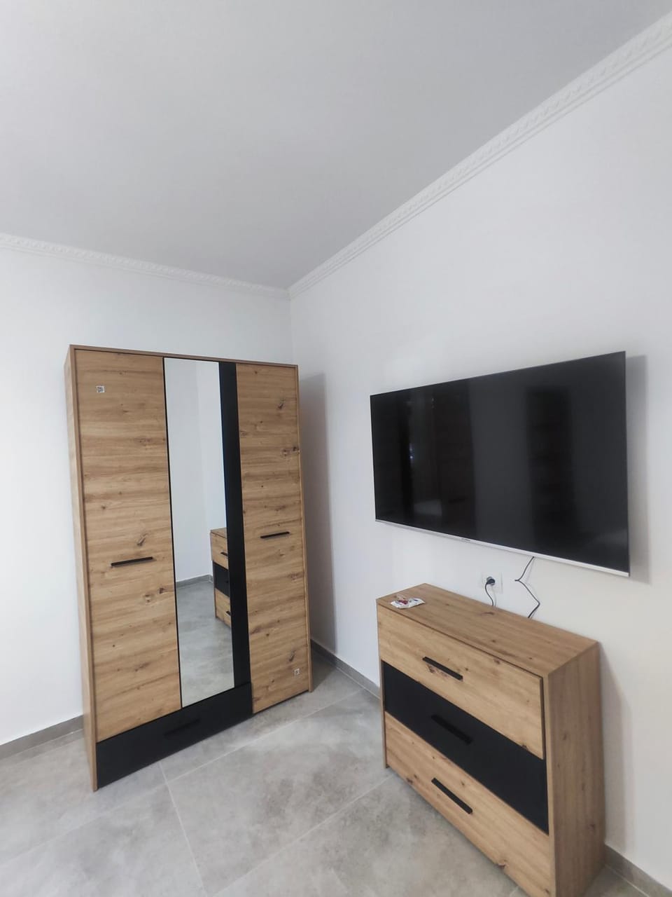 Communal lounge/ TV room, Bed, TV and multimedia, Photo of the whole room, Bedroom, wardrobe