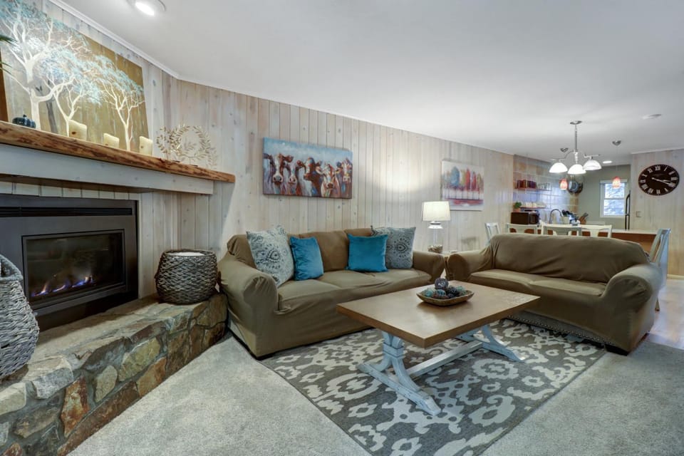 107 Woodbridge Apartment in Frisco