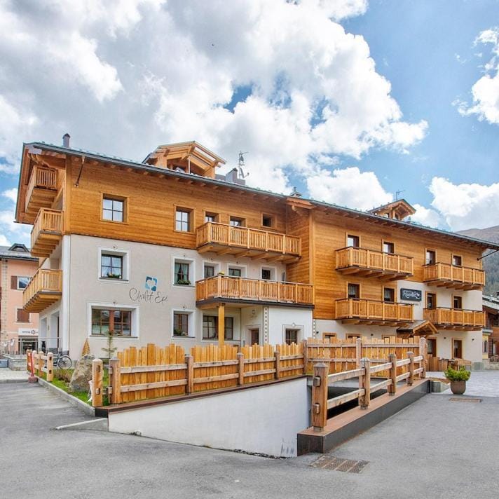 Property building, Summer
