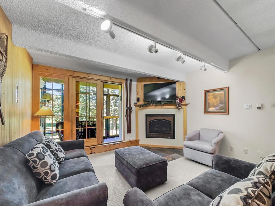 WH102 Wheeler House Apartment in Summit County