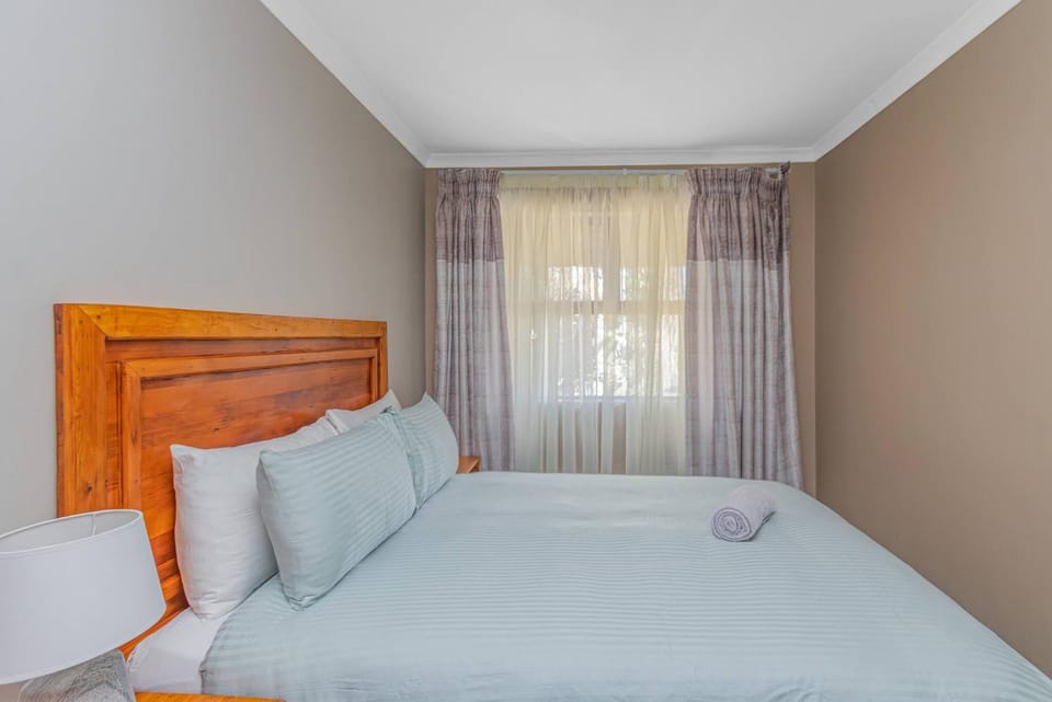No1 Airville Sol, 9 min Drive to Cresta Mall Apartment in Johannesburg