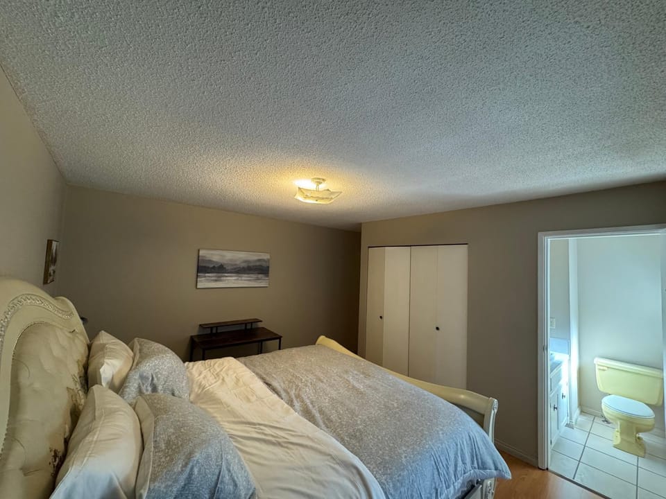 Cozy nest Bed and Breakfast in Port Coquitlam