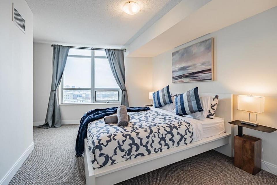 Mississauga Downtown Condos Apartment in Mississauga