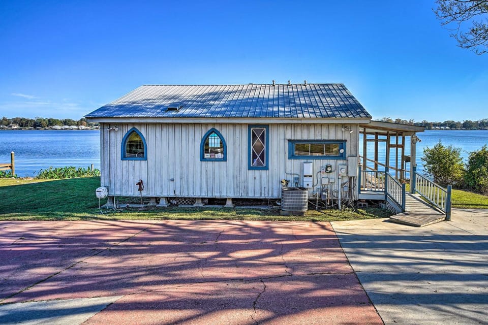 River Waterfront Retreat w/ Dock & Fire Pit House in False River