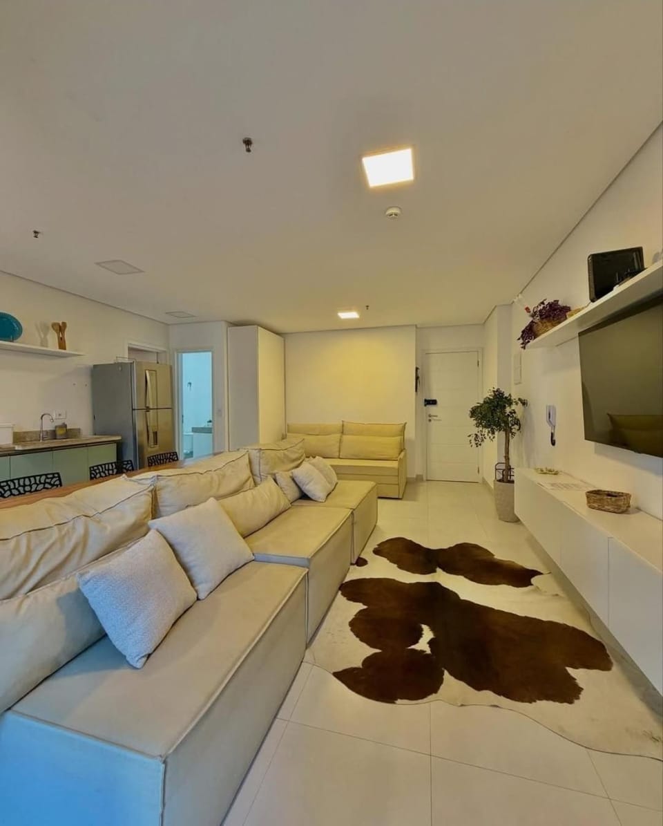 Apartamento na orla Boqueirão piscina Garagem Apartment in State of São Paulo