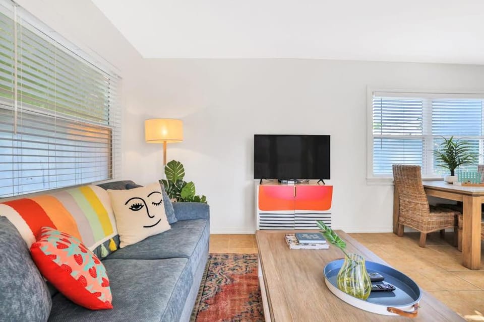 Freshly Remodeled Island Suite w Pool & Pet Friendly Apartment in Anna Maria Island