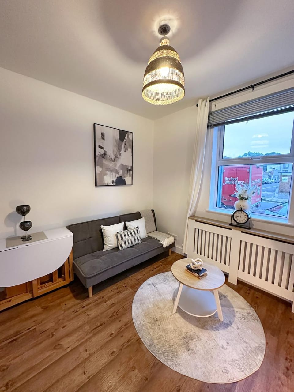 2 Bed Home Near London Bridge with Private Garden Apartment in London Borough of Southwark