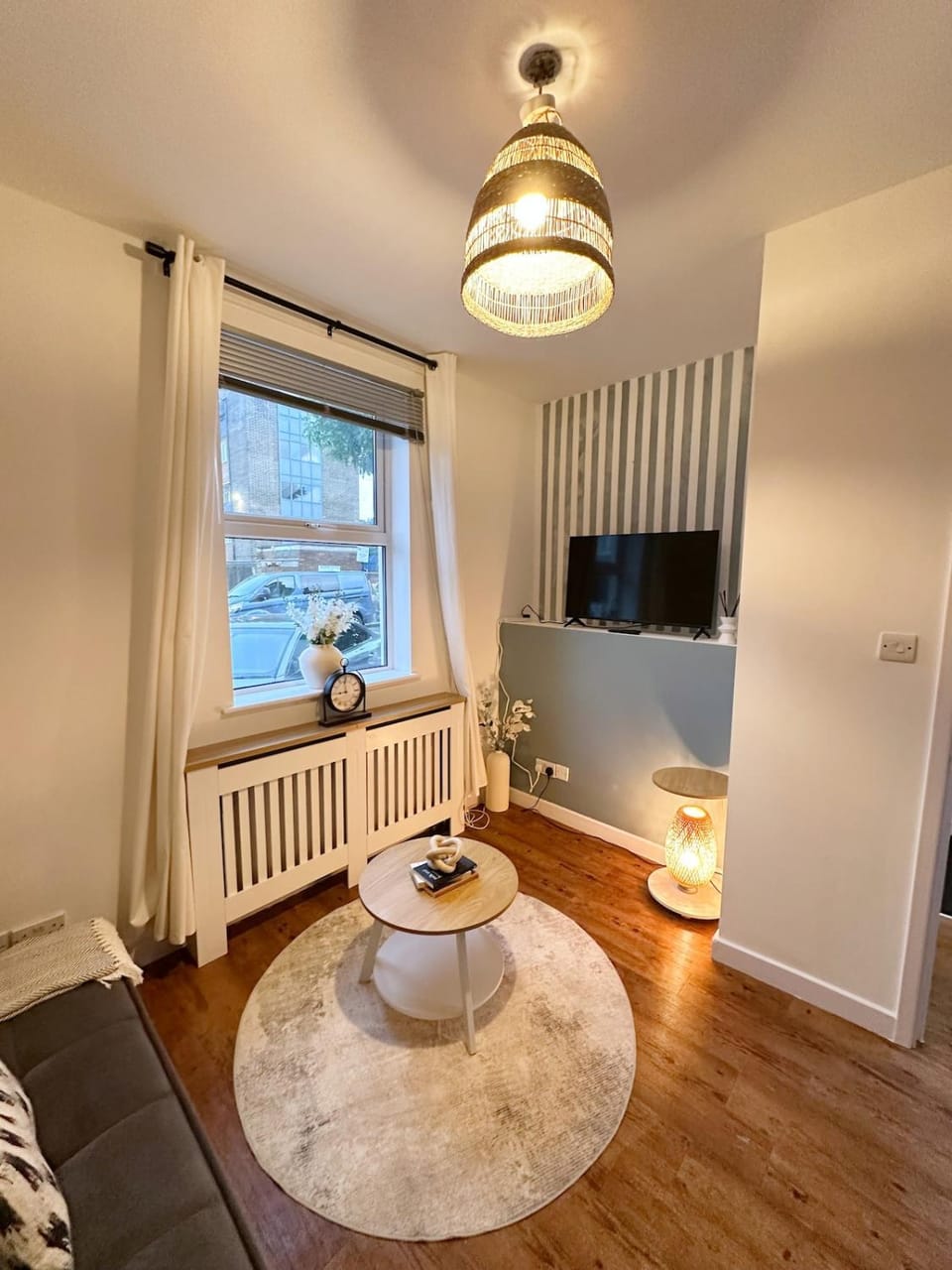 2 Bed Home Near London Bridge with Private Garden Apartment in London Borough of Southwark