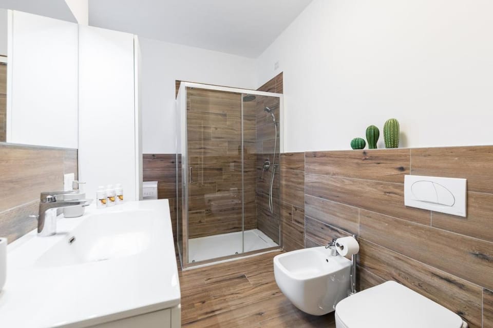 Homevo - Your Lake Escape in Pusiano Apartment in Province of Lecco