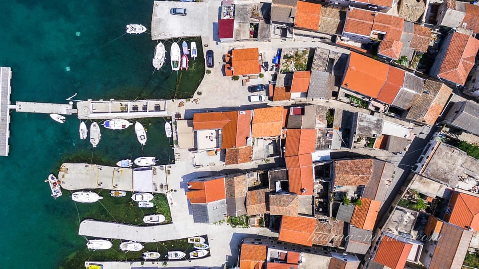 Neighbourhood, Bird's eye view, City view, Street view