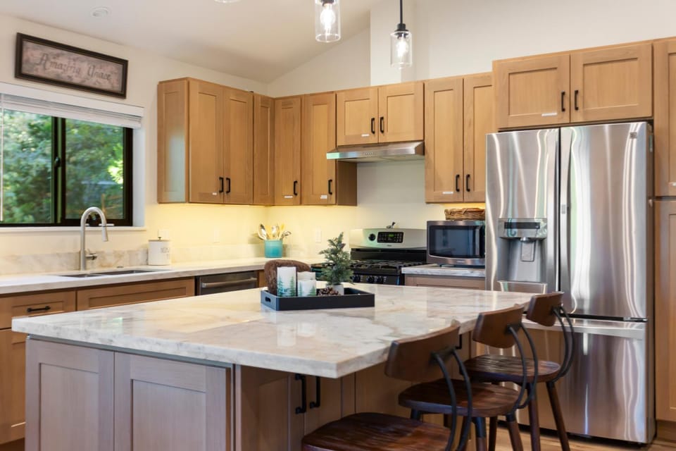 San Moritz Lake House House in Crestline