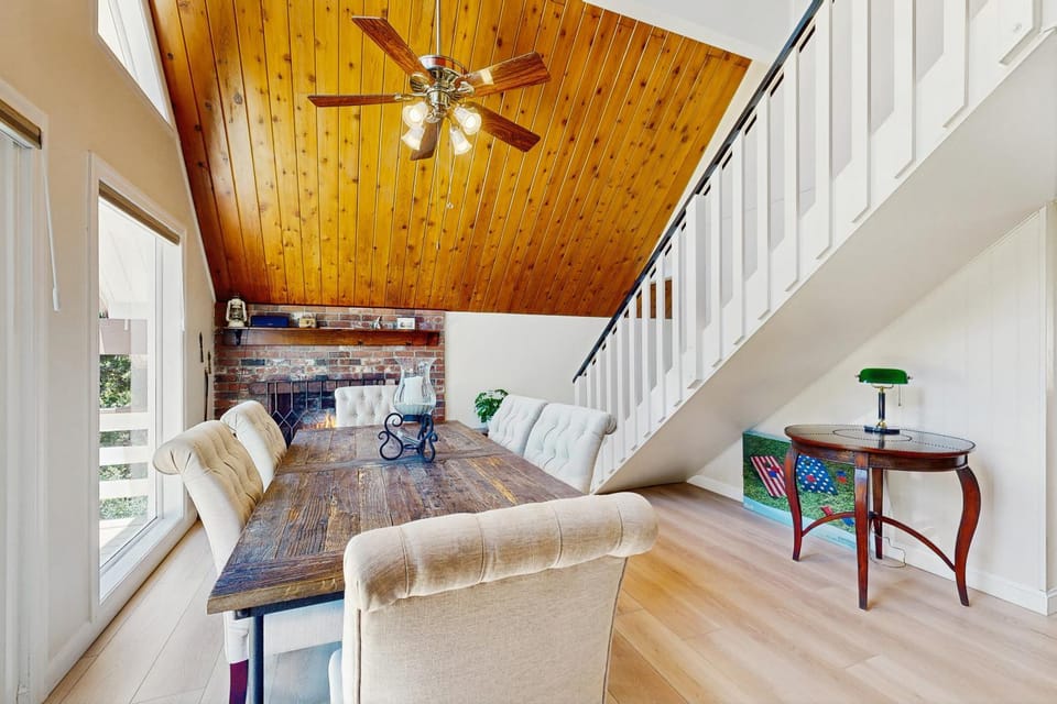The Fairway Chalet House in Lake Arrowhead