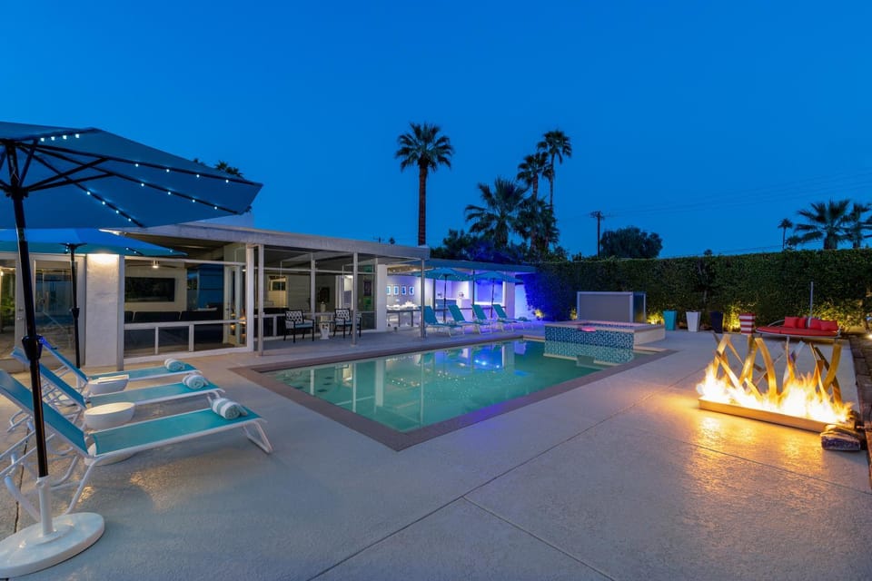 Azure Palms at Deepwell House in Palm Springs
