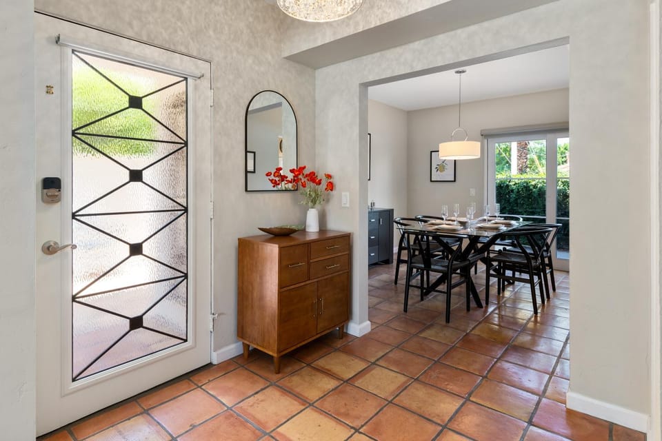 Downtown Desert Retreat House in Palm Springs