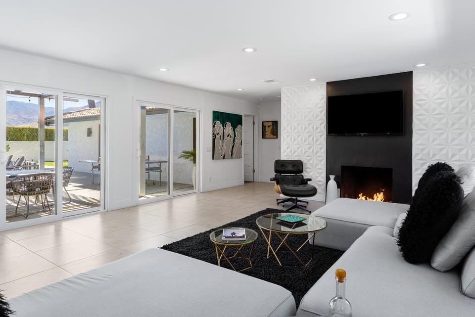 Movie Colony Moderne House in Palm Springs