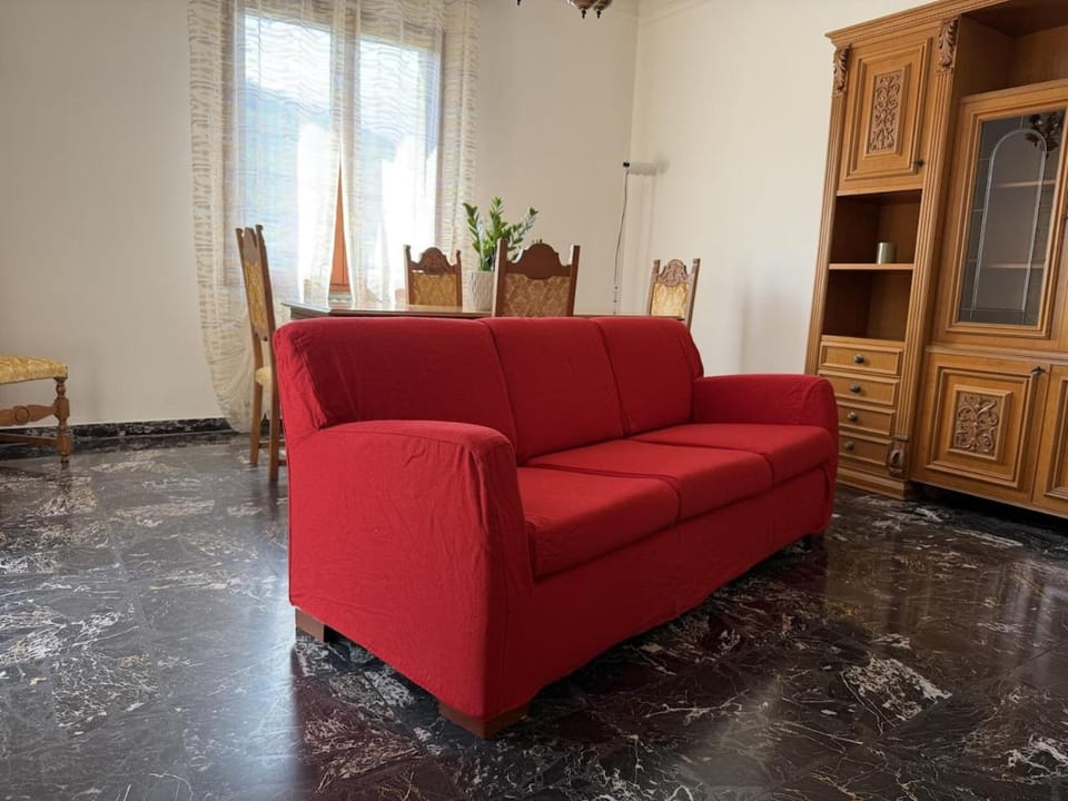 HOST4U IMPERIA - PassoRocche Apartment - Terrazza e Parcheggio a 5 minuti d'auto dal Mare Apartment in Imperia