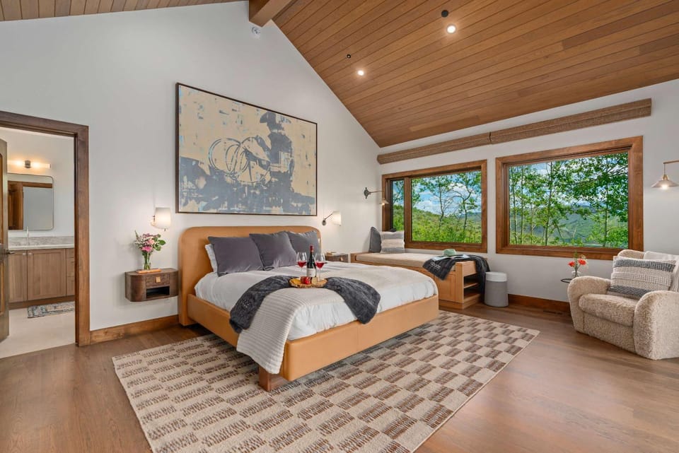 Abode at Sleeping Indian Jackson Hole 5 suites House in Wyoming