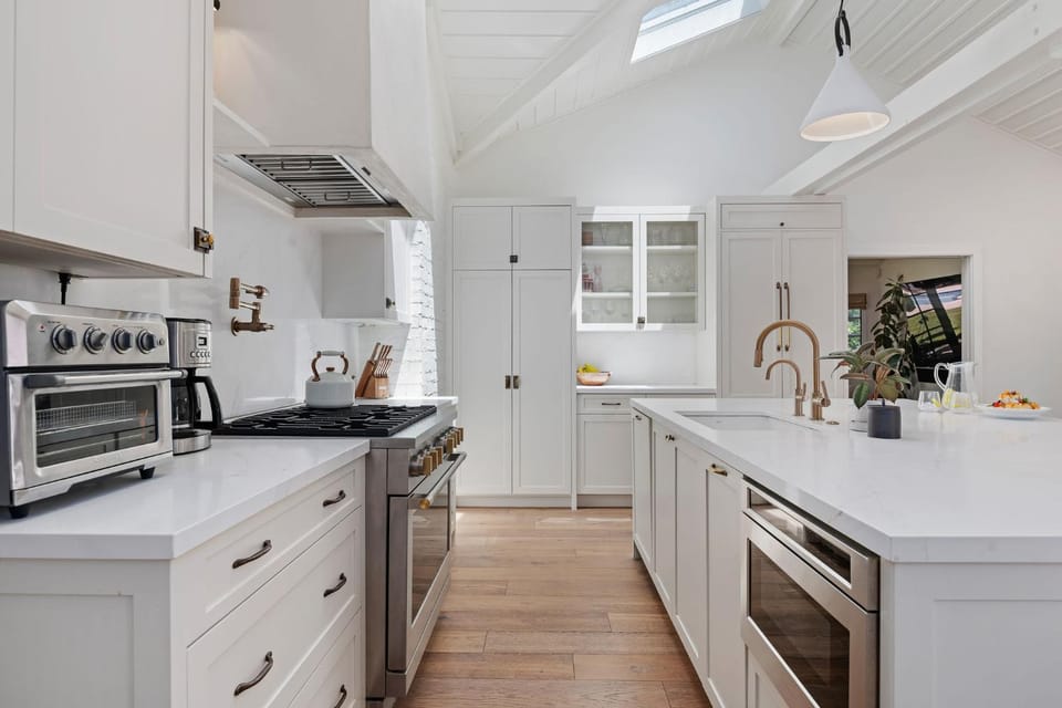 Hedgerow Jewel Box House in Montecito