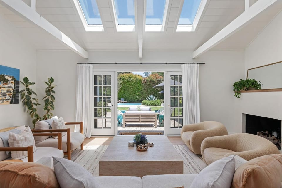 Hedgerow Jewel Box House in Montecito
