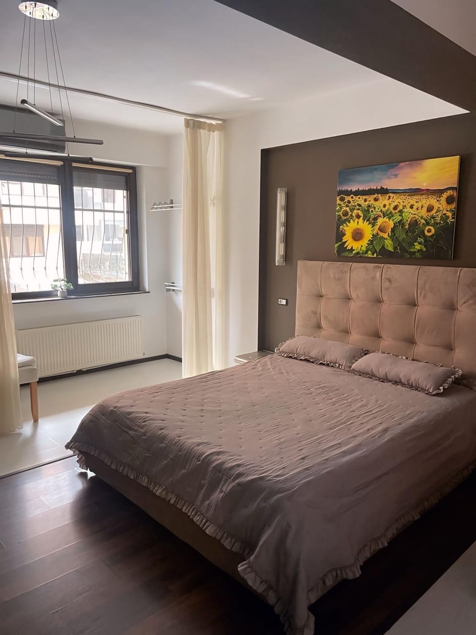 Bedroom, air conditioner