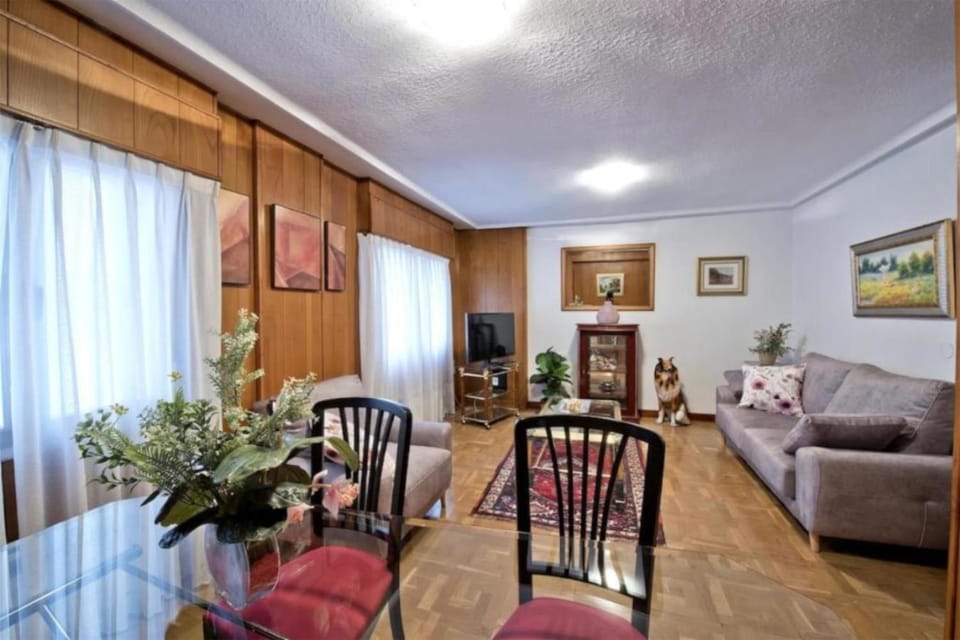 Communal lounge/ TV room, TV and multimedia, Living room, Seating area
