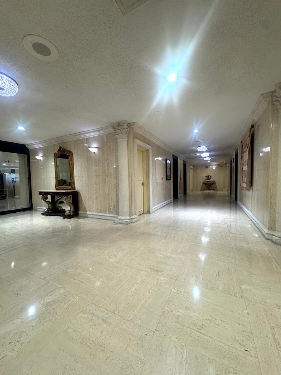 Olympus towers & marina Apartment in Hallandale Beach